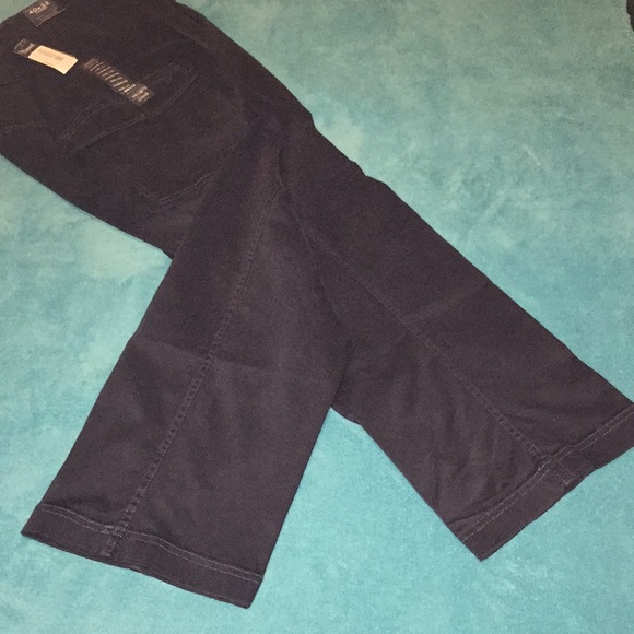 Roundtree & York’s - Picture 5 of 5